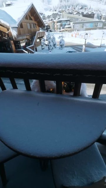 From Les Monts Charvin with love 🤍Bonne Année 🥳🥂🎇Happy New Year