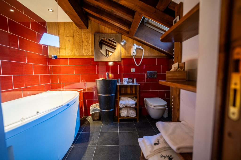 Suite - Hôtel Les Monts Charvin - Courchevel © Aubry Bertin